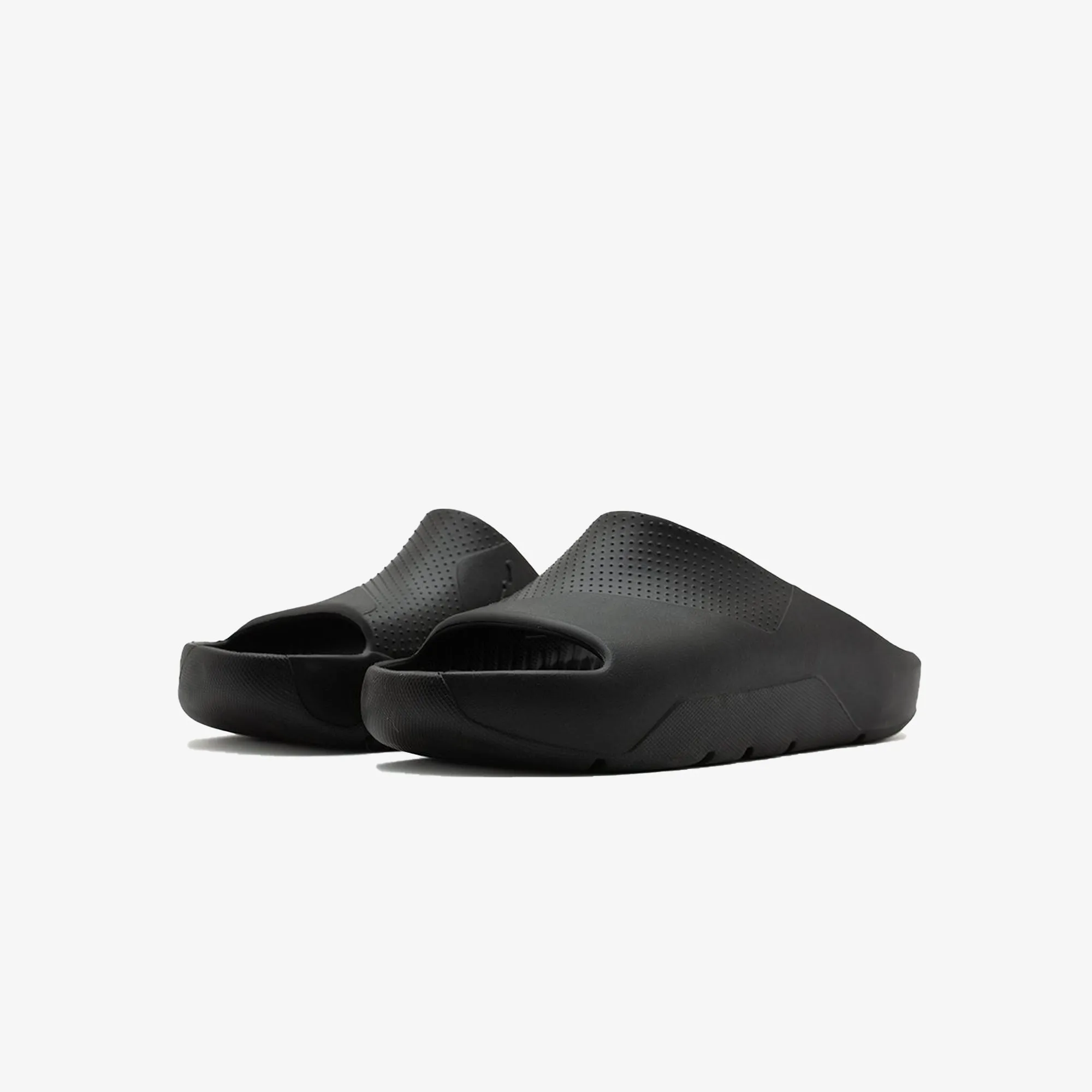 Jordan | POST  { BLACK/BLACK