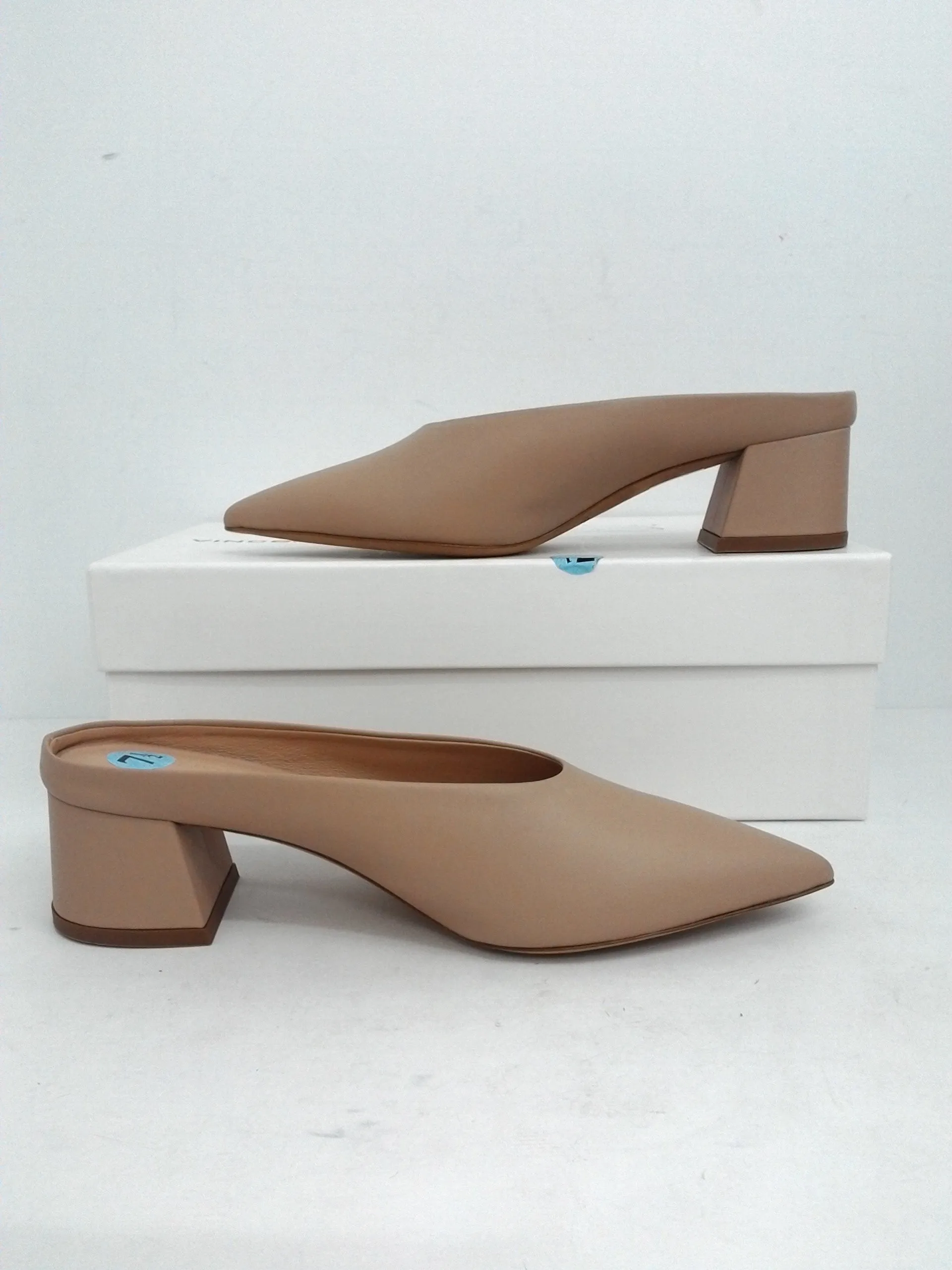 Vince Women's Ralston Nude Leather Size 7.5 M